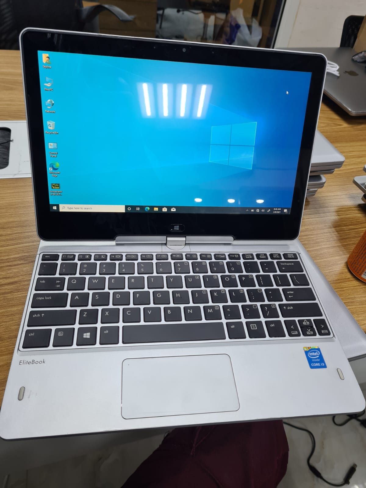 Hp revolve 810